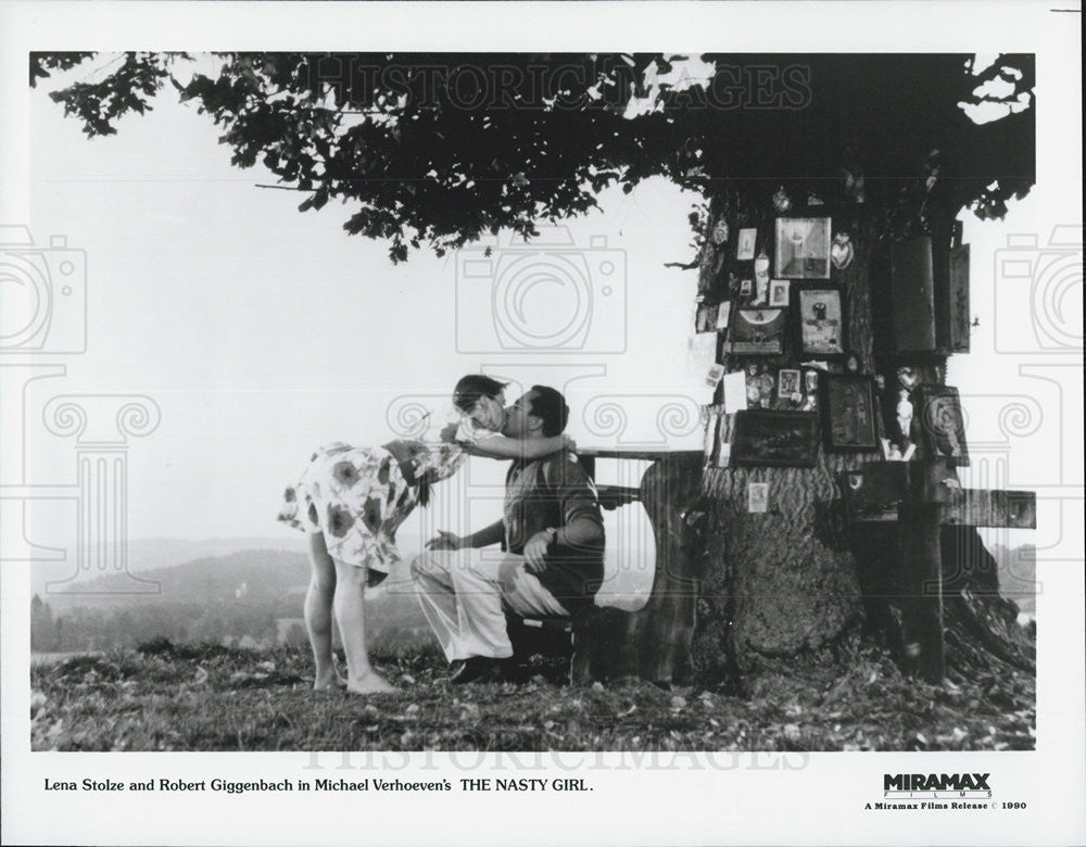 1990 Press Photo Lena Stolze Robert Giggenbach Nasty Girl West German Drama Film - Historic Images