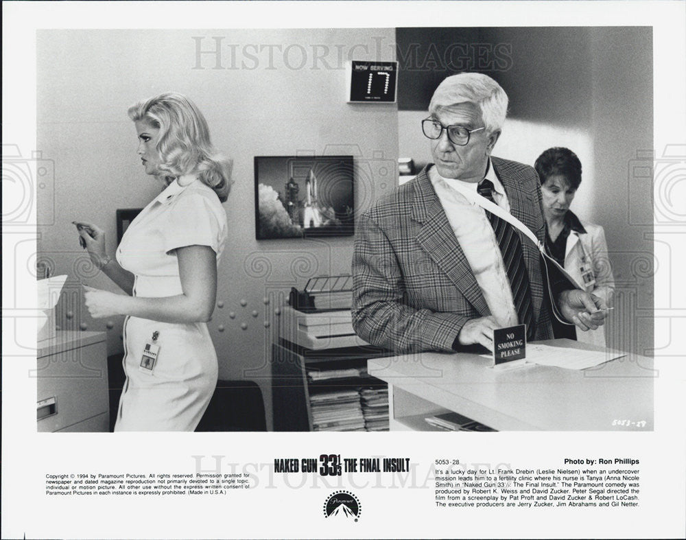 1994 Press Photo Naked Gun 33 1/3 The Final Insult Leslie Nielsen Anna Nicole - Historic Images