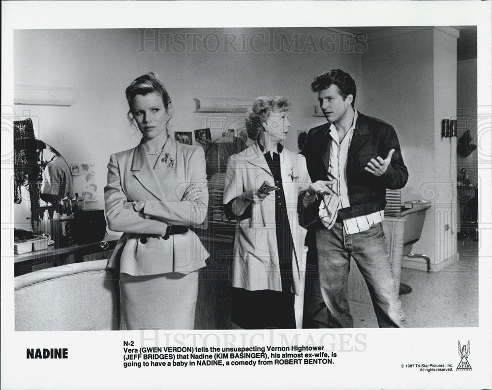 1987 Press Photo Gwen Verdon, Jeff Bridges and Kim Basinger in &quot;Nadine&quot; - Historic Images