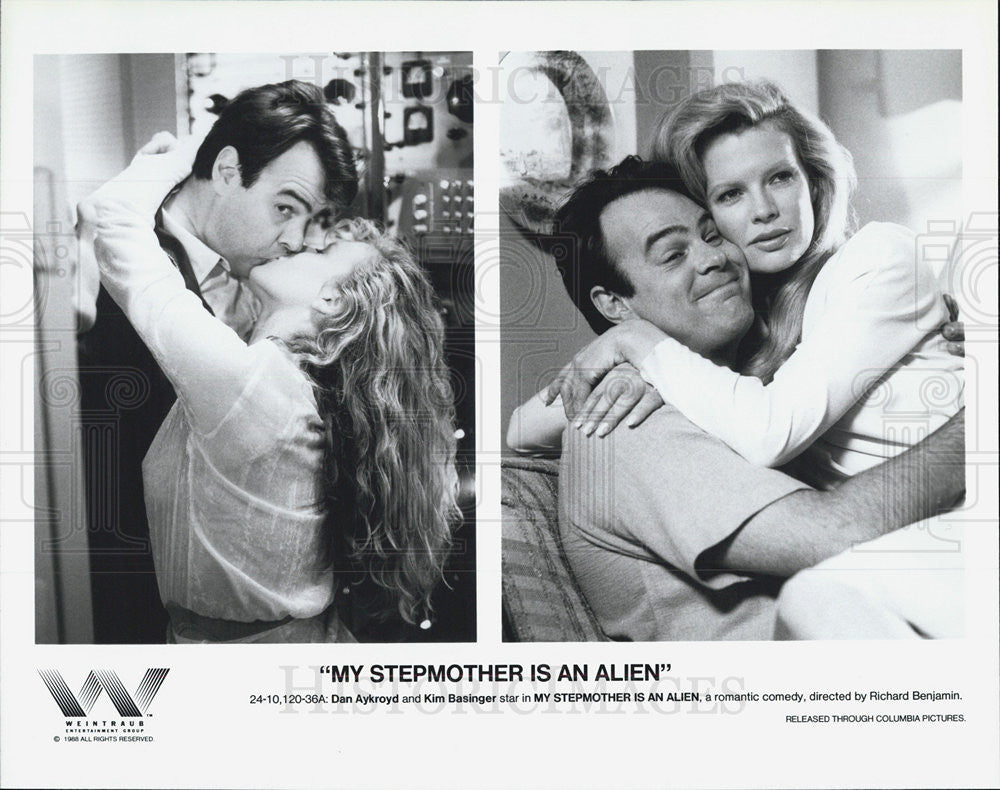 1988 Press Photo Dan Aykroyd Actor Kim Basinger My Stepmother Is An Alien Movie - Historic Images