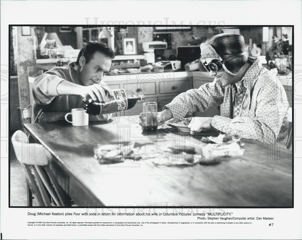 1996 Press Photo  Michael Keaton stars in "Multiplicity" - Historic Images
