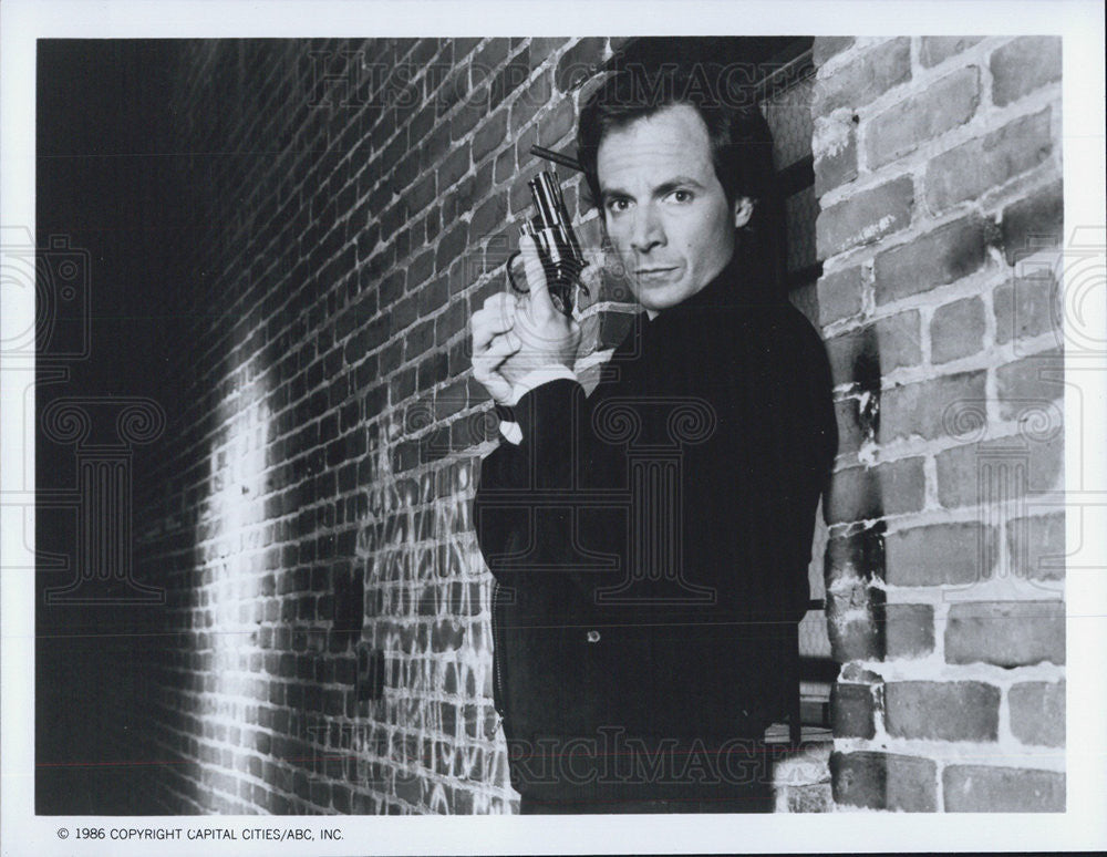 1986 Press Photo Robert Desiderio Actor  Heart Of City Television Drama Series - Historic Images