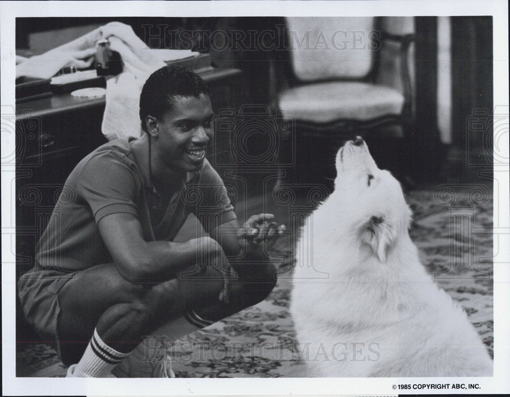 1986 Press Photo He&#39;s the Mayor Carl Burke Kevin Hooks ABC - Historic Images