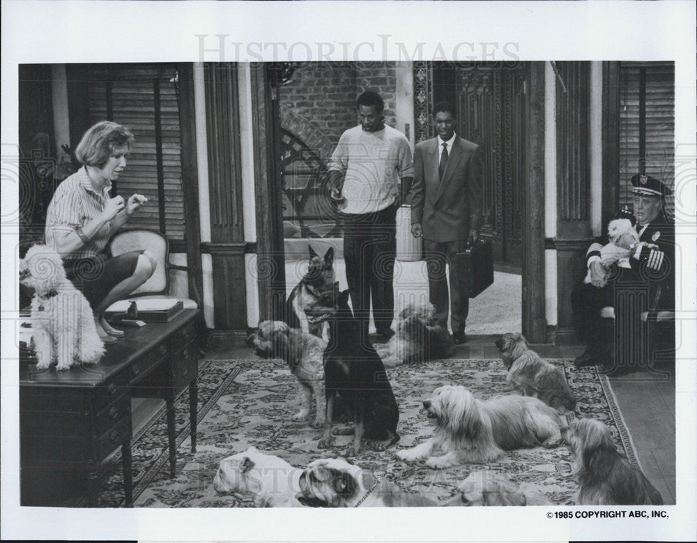 1986 Press Photo He&#39;s the Mayor Carl Burke Kevin Hooks Pay Corley Mari Gorman - Historic Images