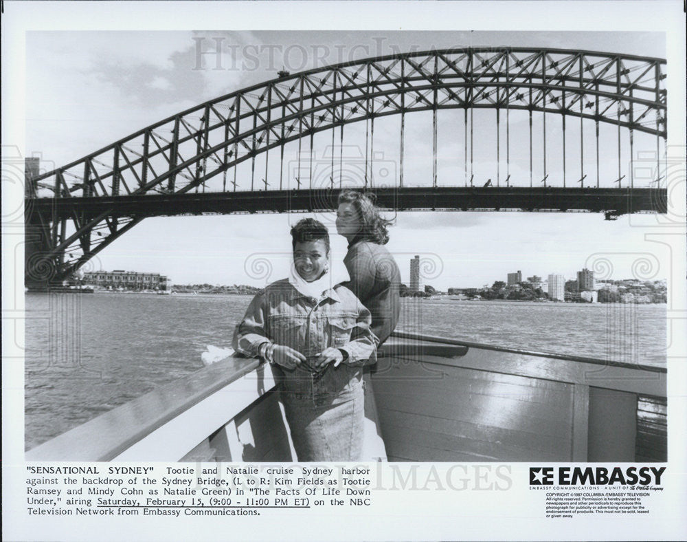 1987 Press Photo Kim Fields Actress Mindy Cohn Facts Of Life Down Under Movie - Historic Images