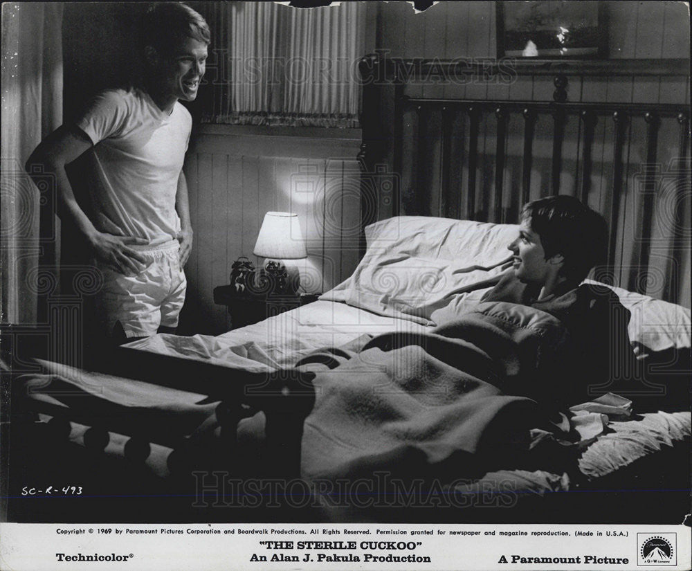 1969 Press Photo Wendell Burton Liza Minnelli Actors Sterile Cuckoo - Historic Images