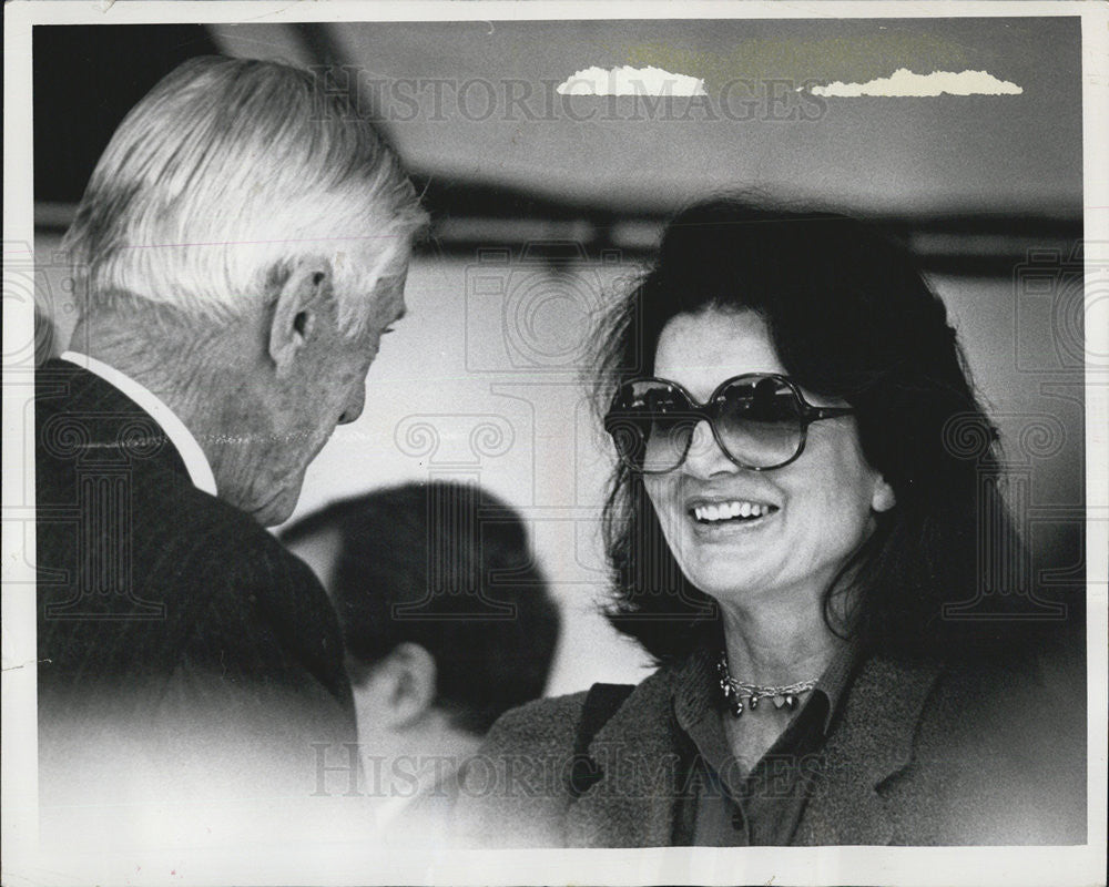 1978 Press Photo Sen Leverett Saltonstall and Jackie Onassis - Historic Images