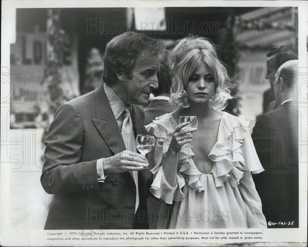 1971 Press Photo There&#39;s A Girl In My Soup Film Goldie Hawn Peter Sellers - Historic Images