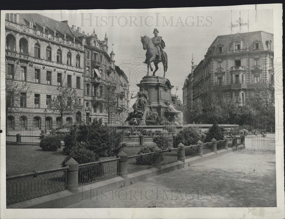 1978 Press Photo Kaiser&#39;s Monument in City of Cologne in Germany - Historic Images