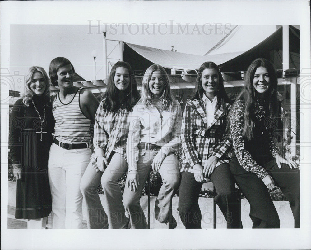 1974 Press Photo The Pat Boone Family - Historic Images