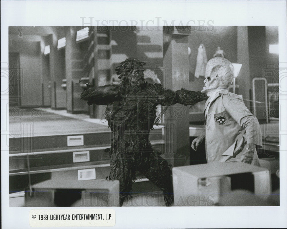 1989 Press Photo Scene from film &quot;Return of the Swamp Thing&quot; - Historic Images