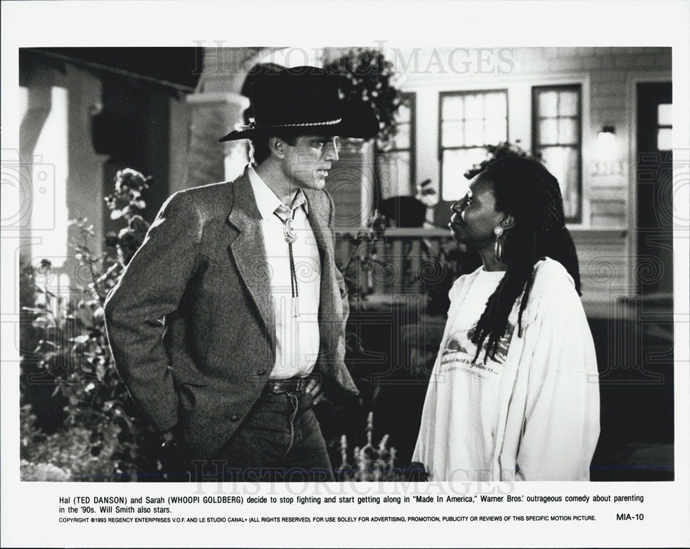 1993 Press Photo Ted Danson &amp; Whoppi Goldberg in &quot;Made in America&quot; - Historic Images