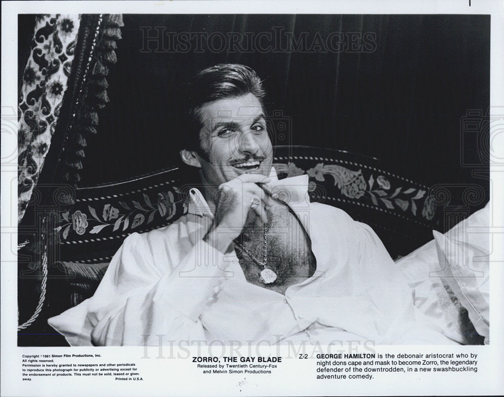 1981 Press Photo George Hamilton in &quot;Zorro, the Gay Blade&quot; - Historic Images