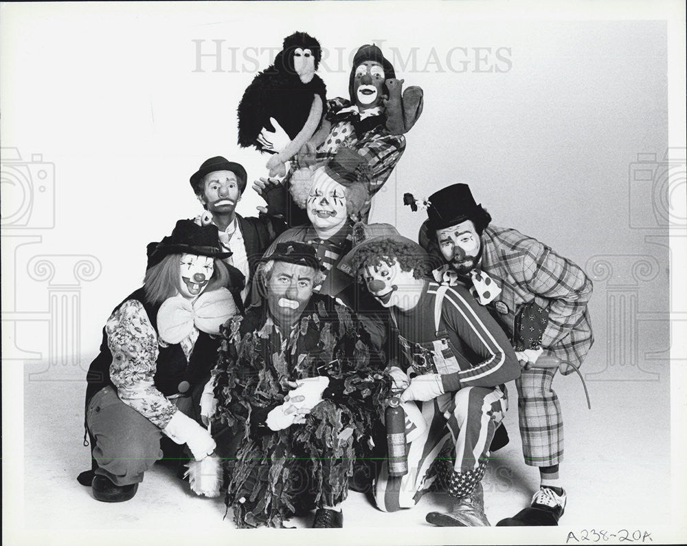 1981 Press Photo Clowns Detroit Public Library - Historic Images