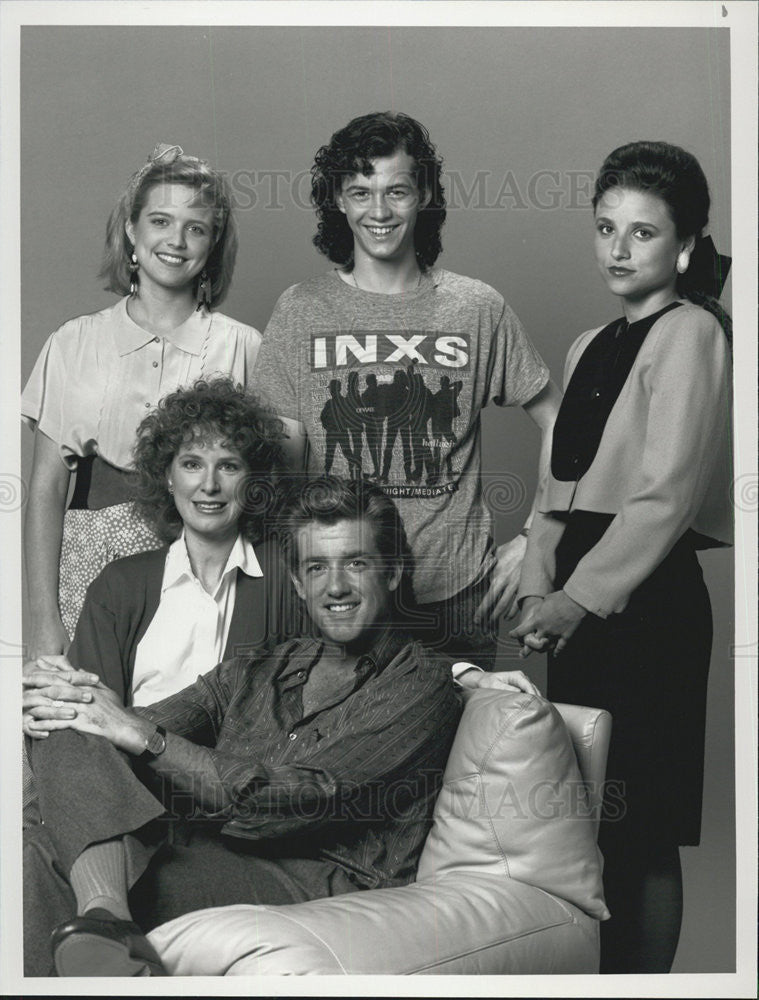 1988 Press Photo Linda kelsey,Doug Sheehan,Courtney Thorne Smith,Julia Dreyfus - Historic Images