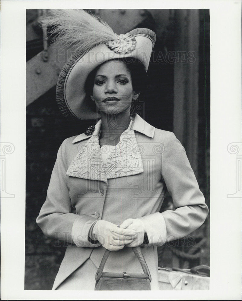 1984 Press Photo of Melba Moore in the TV mini-series &quot;Ellis Island&quot; - Historic Images