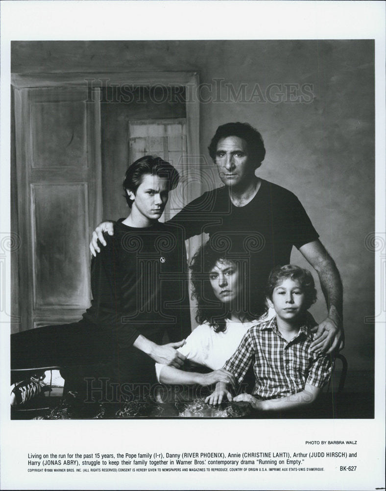 1988 Press Photo River Phoenix, Christine Lahti, Judd Hirsch &amp; Jonas Abry in - Historic Images