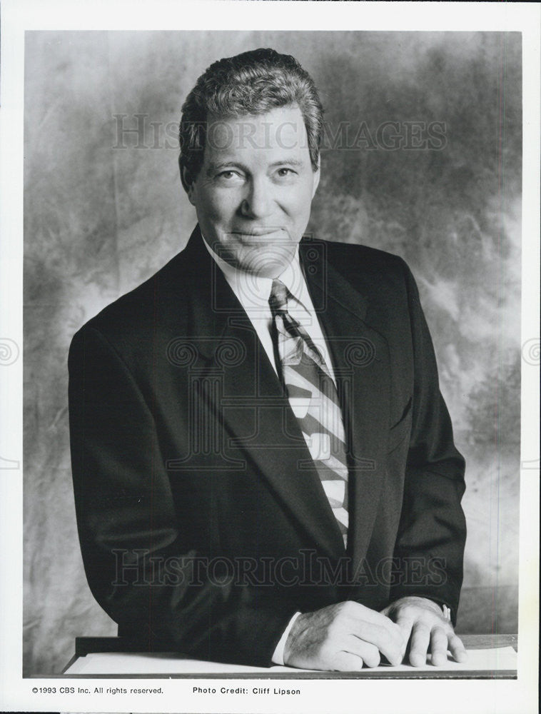 1993 Press Photo  Actor William Shatner Hosts &quot;Rescue 911&quot; Reality Based Series - Historic Images