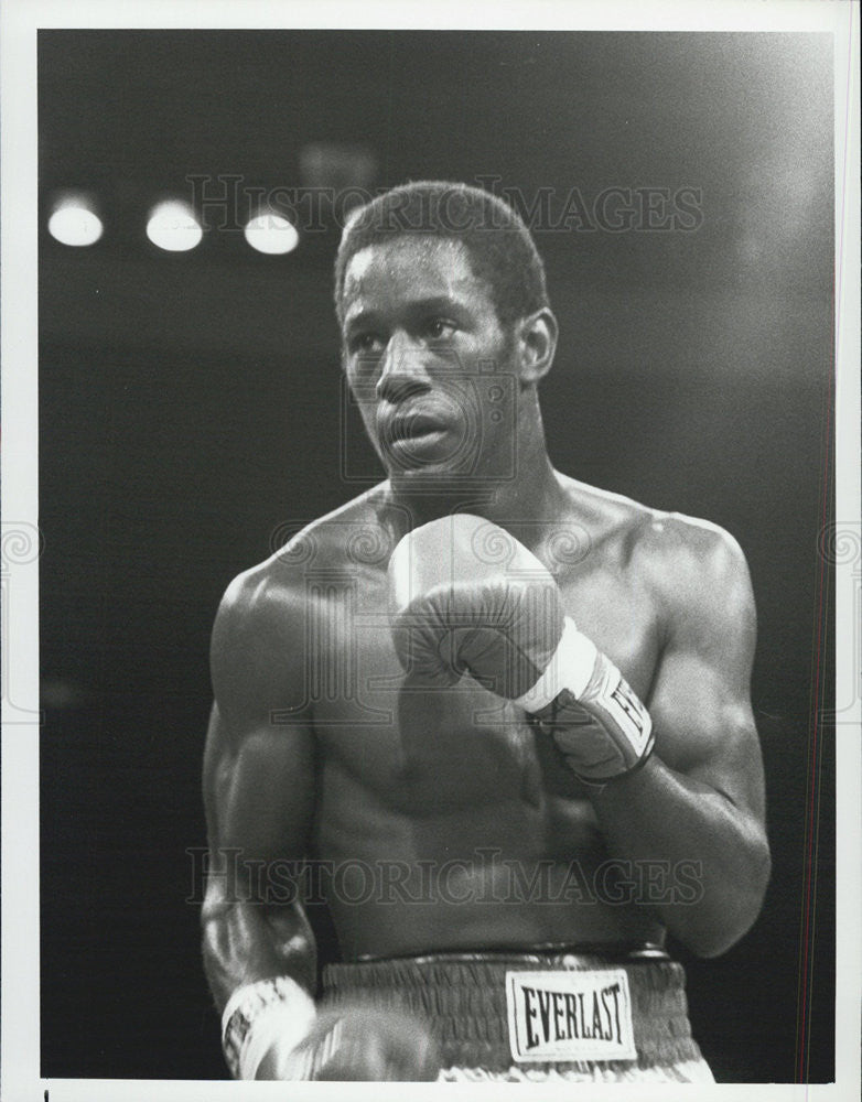 1981 Press Photo Boxer Johnny Bumphus to go for Junior Welterweight Title - Historic Images