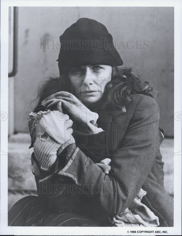 1986 Press Photo Belinda Balaski in &quot;Are You My Mother?&quot; - Historic Images