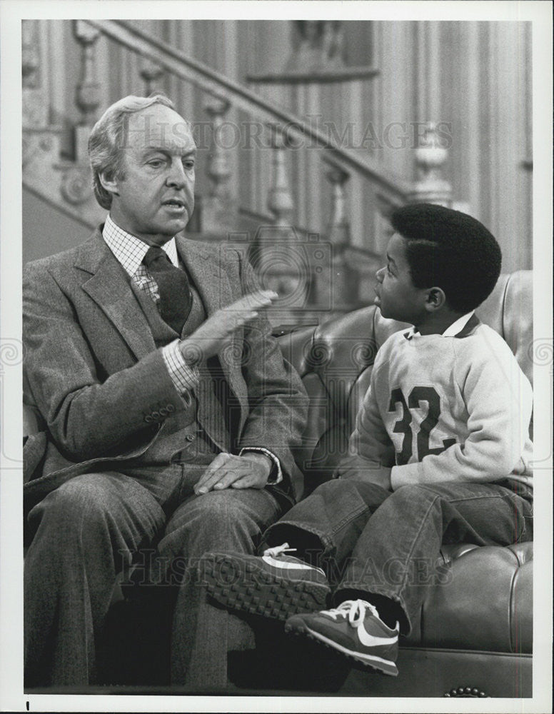 1981 Press Photo Actor Gary Coleman with kid Conrad Bain, star in Different joke - Historic Images