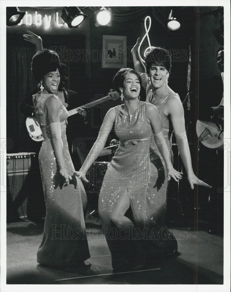 Press Photo Actor Scoot Bakula with T&#39;keyah Keymah  actress Tammy Townsend. - Historic Images