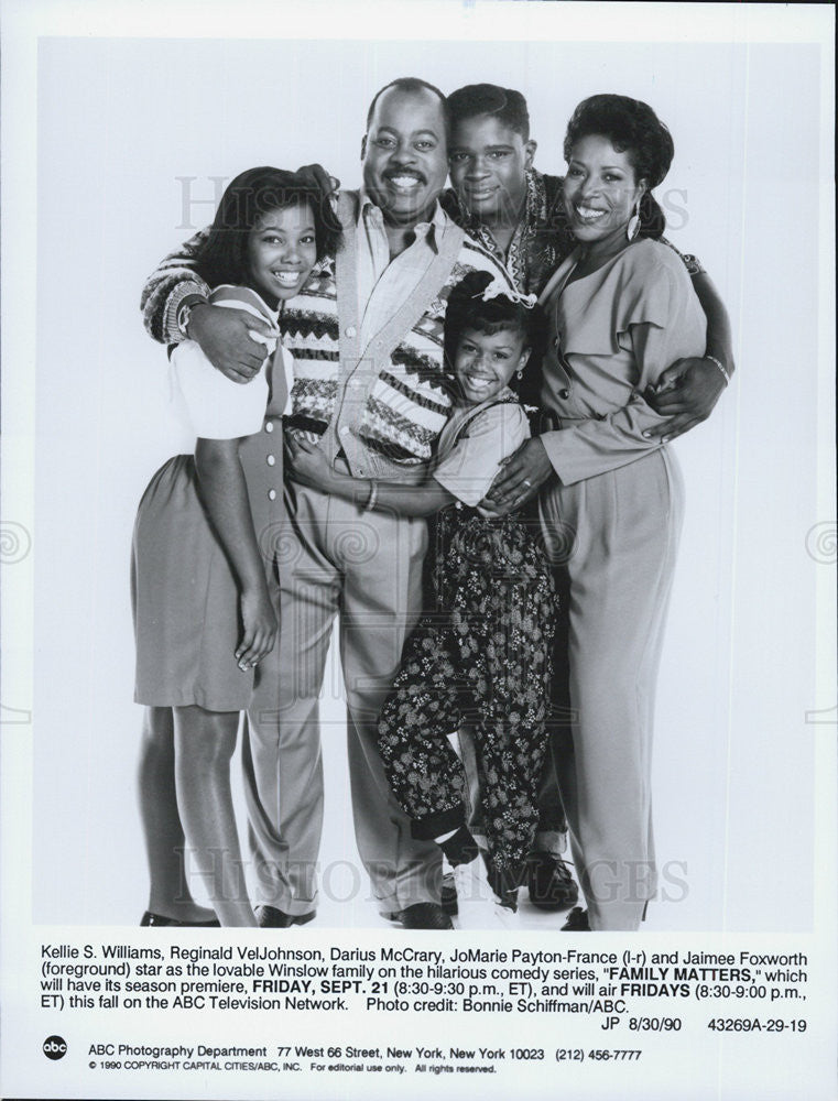 1990 Press Photo Kellie Williams Reginald VelJohnson Darius McCrary - Historic Images