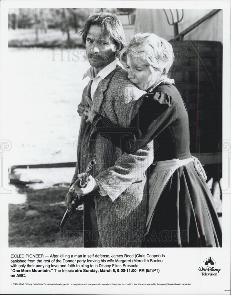 Press Photo Actor Chris Cooper and Meredith Baxter star in &quot;One More Mountain&#39;. - Historic Images