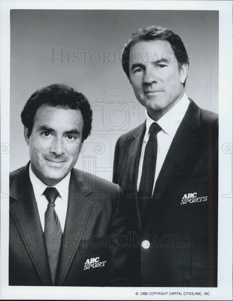 1986 Press Photo Al Michaels Frank Gifford Sportscasters ABC Monday Night - Historic Images