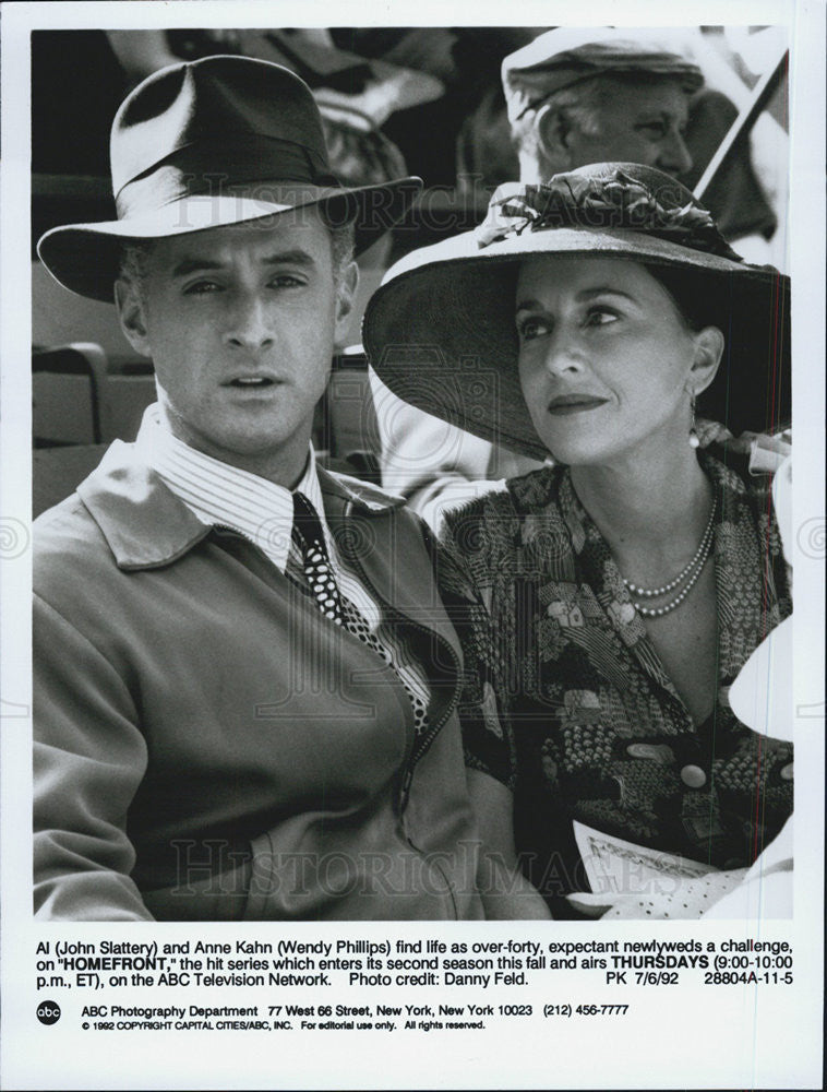 1992 Press Photo John Slattery &amp; Wendy Phillips in &quot;Homefront&quot; - Historic Images