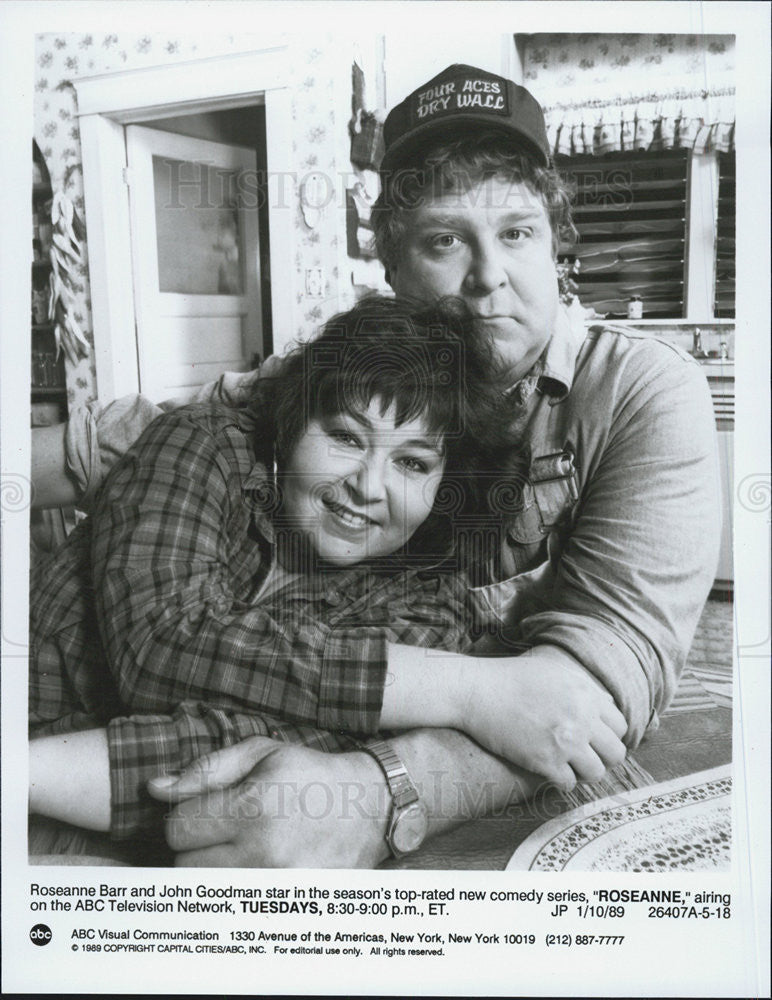 1989 Press Photo Rosanne Barr And John Goodman On ABC Television Show Rosanne - Historic Images
