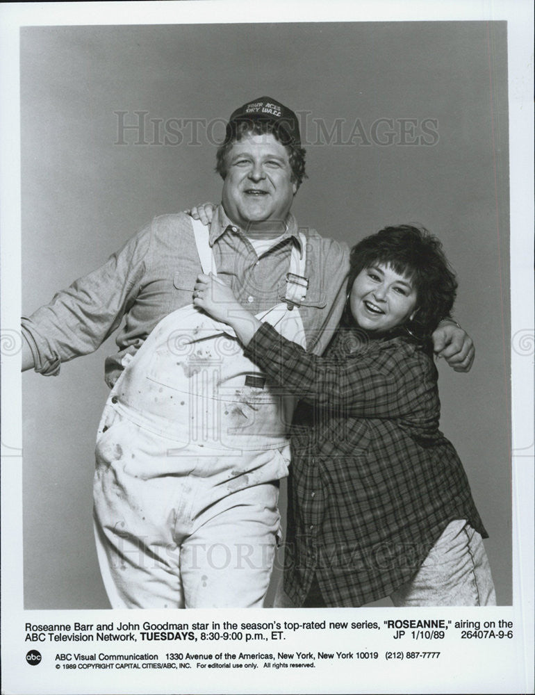 1989 Press Photo John Goodman and Roseanne Barr Star in ABC&#39;s &quot;Roseanne&quot; - Historic Images