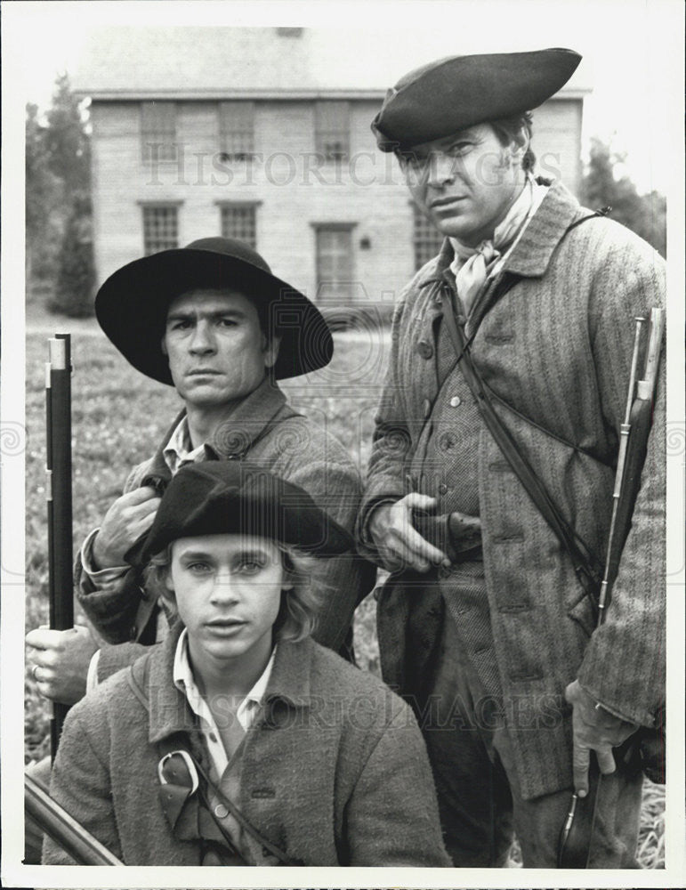 1988 Press Photo Chad Lowe Tommy Lee Jones Robert Urich Actors April Morning - Historic Images