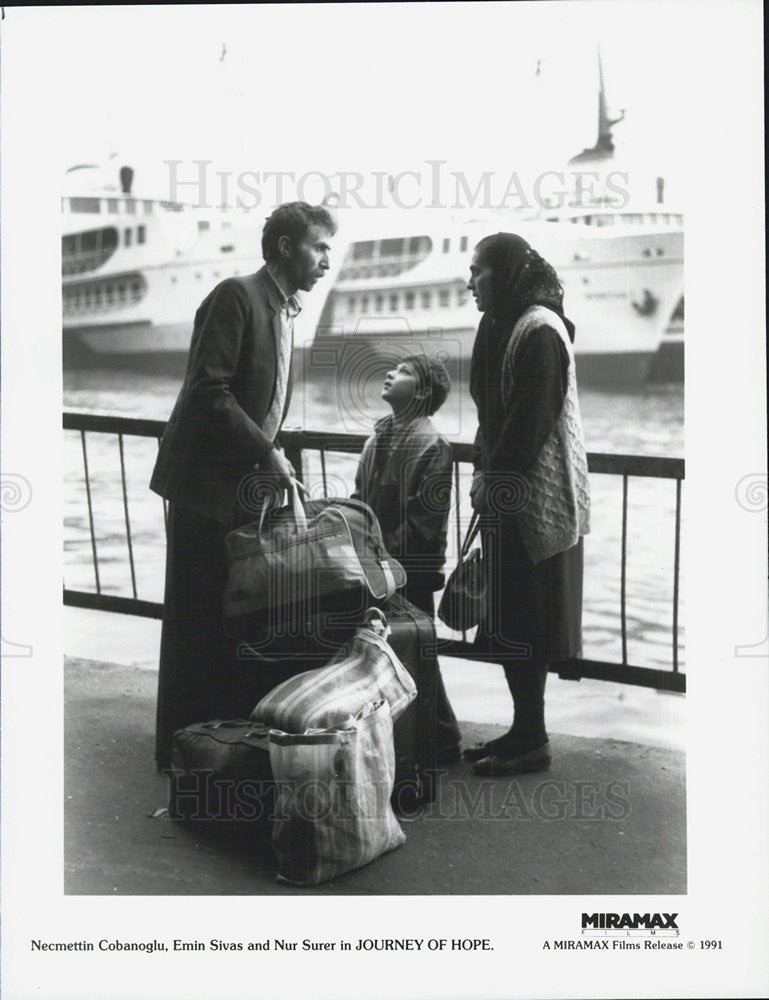 1991 Press Photo Necmettin Cobanoglu, Emin Sivas &amp; Nur Surer in &quot;Journey of Hope&quot; - Historic Images