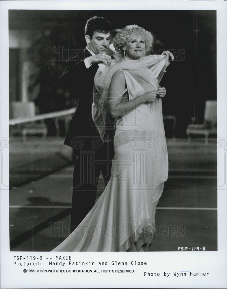 1985 Press Photo Actors Mandy Patinkin And Glenn Close In Orion Pictures Maxie - Historic Images