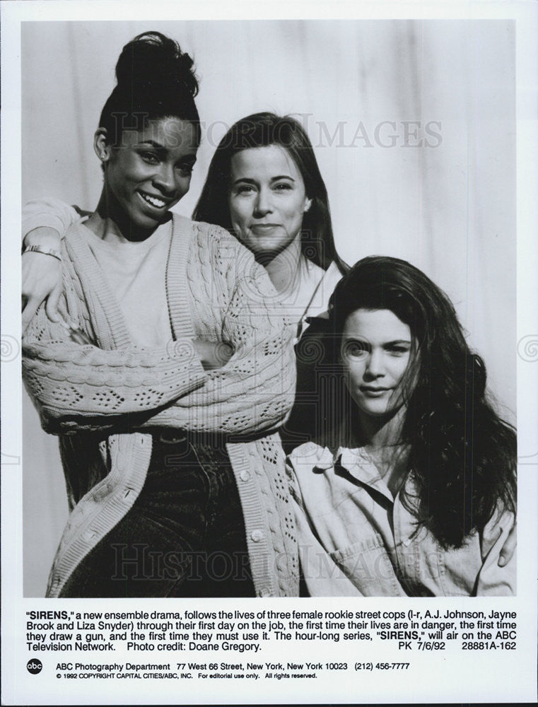 1992 Press Photo Sirens Actresses Johnson Brook Snyder - Historic Images