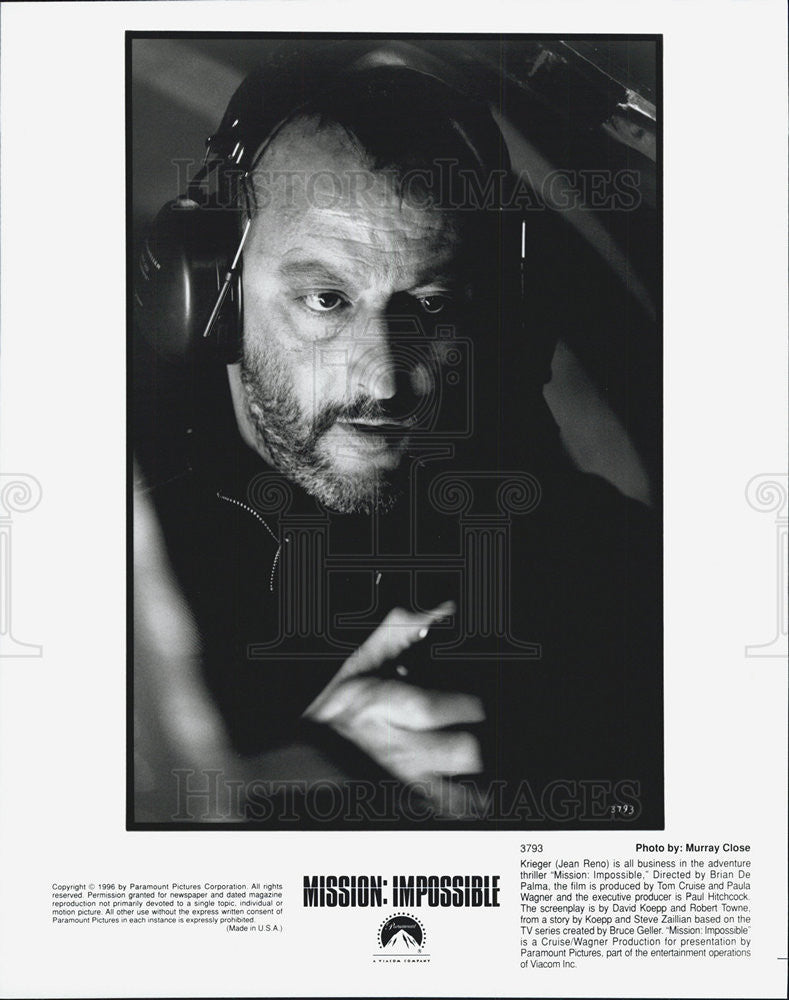 1996 Press Photo Jean Reno Actor Mission Impossible Action Movie Film - Historic Images