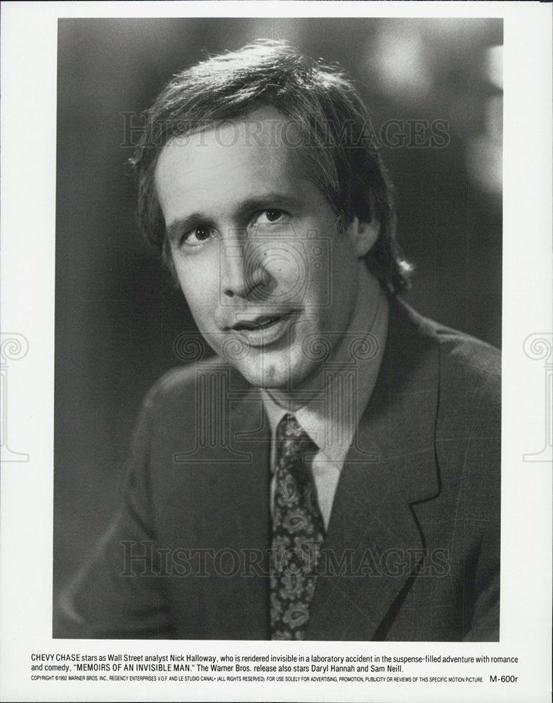 1992 Press Photo Chevy Chase Memoirs of an Invisible man - Historic Images