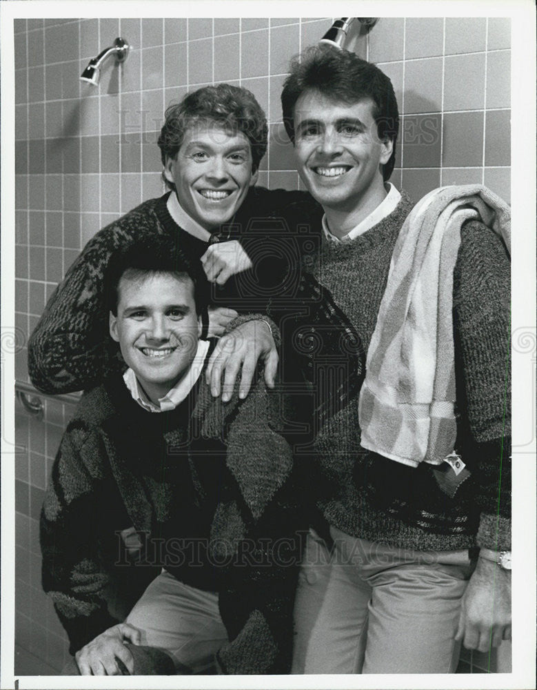 1987 Press Photo Robert Reames Larry Wray Michael Lesco Actors Roomies - Historic Images