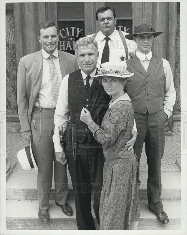 1985 Press Photo Charlton Heston, Wayne Rogers, Tess Harper, Paul Sorvino - Historic Images