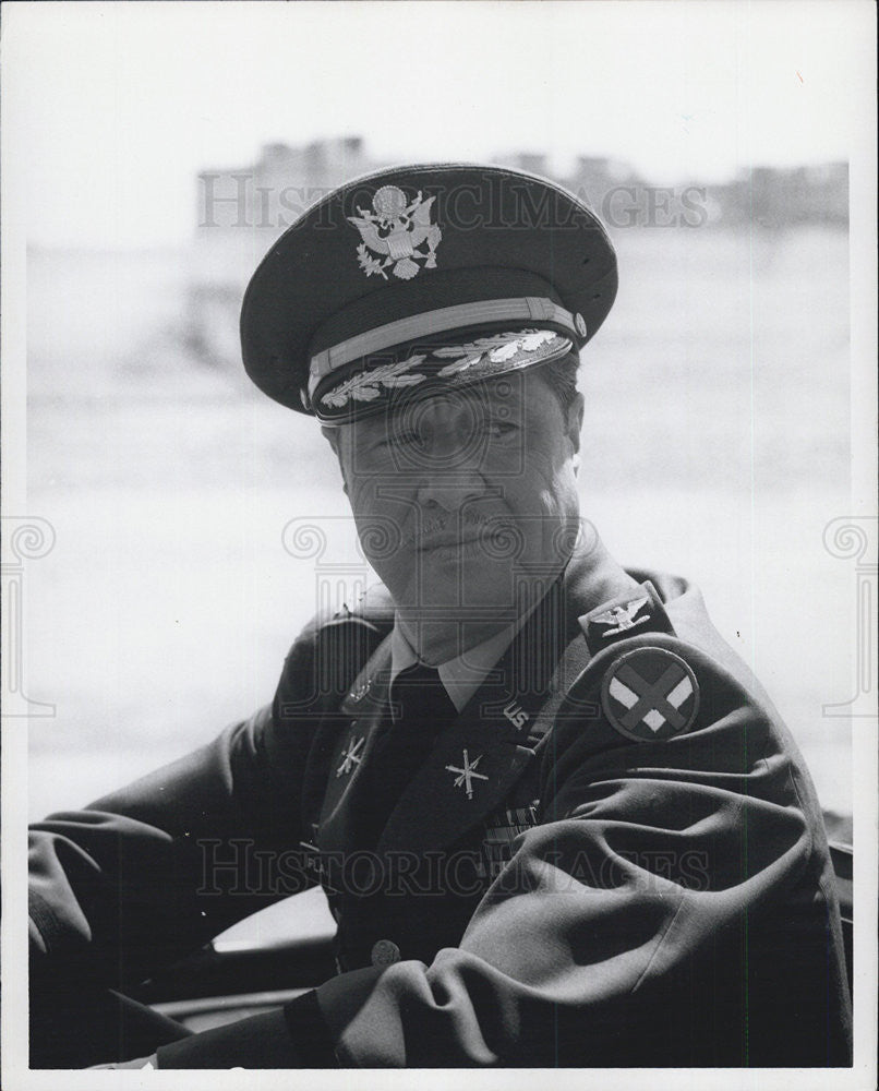 1971 Press Photo Actor Don Ameche Dressed In Military Uniform - Historic Images