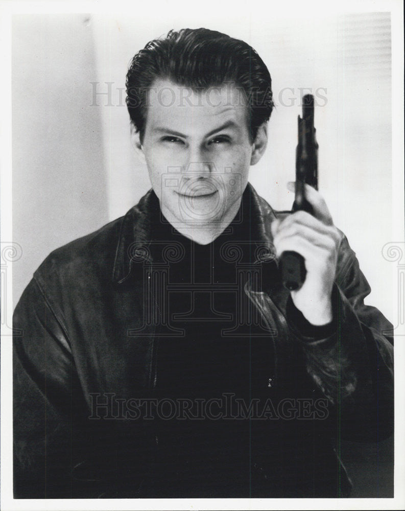 1993 Press Photo Christian Slater Actor Kuffs - Historic Images