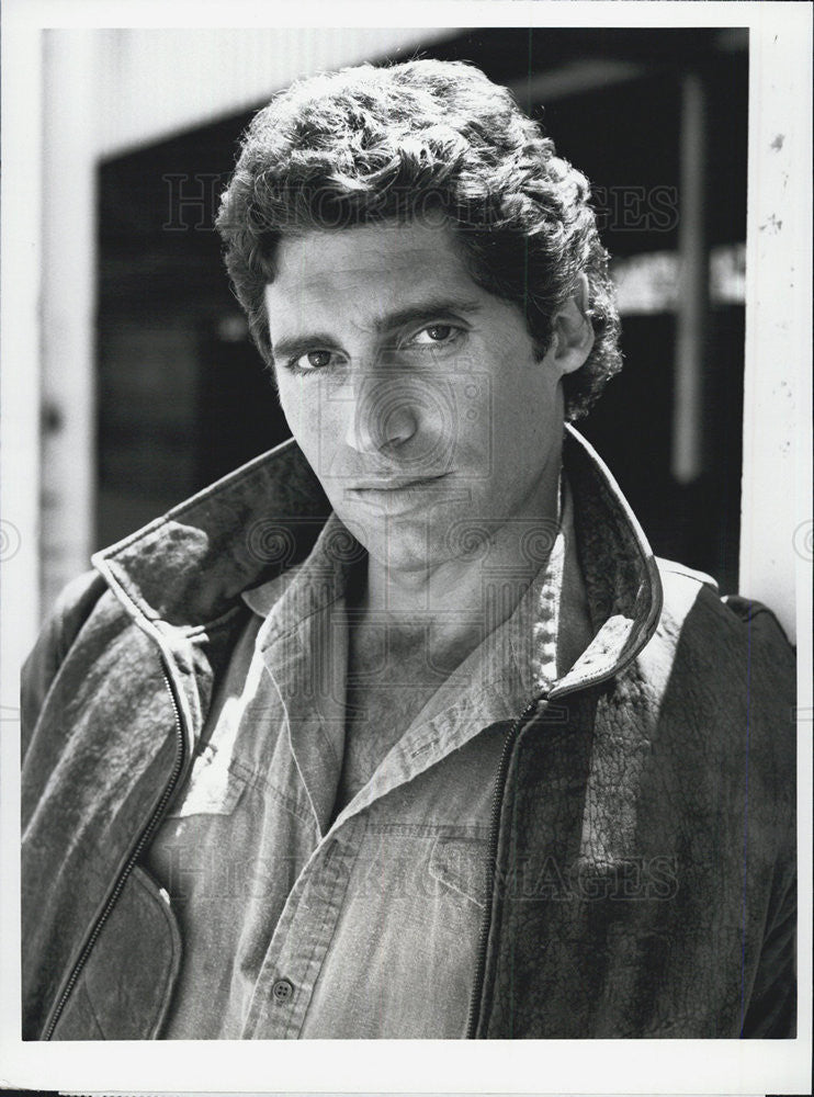 1986 Press Photo Michael Nouri in &quot;Downtown&quot; - Historic Images