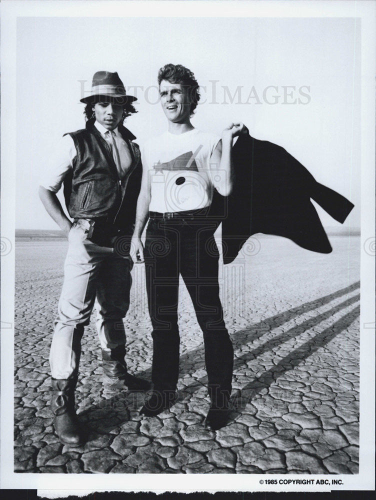 1985 Press Photo Stoney Jackson And Nicholas Campbell In ABC Show The Insiders - Historic Images