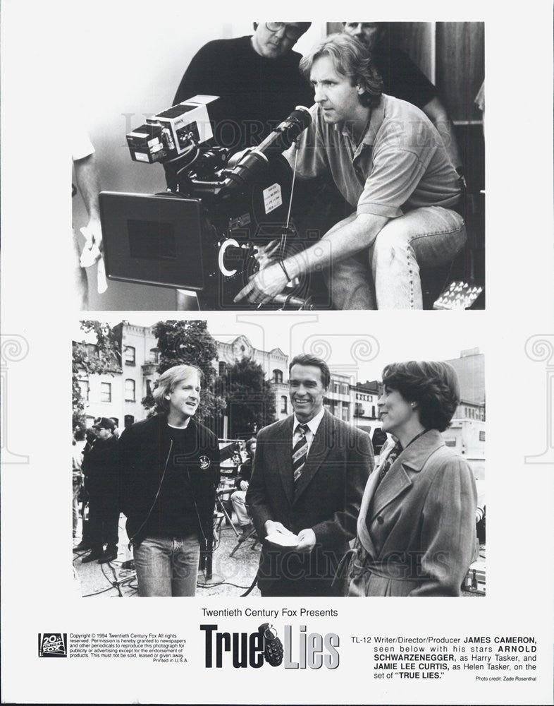 1994 Press Photo Actor Arnold Schwarzeneger and Actress Jamie Lee Curtis - Historic Images