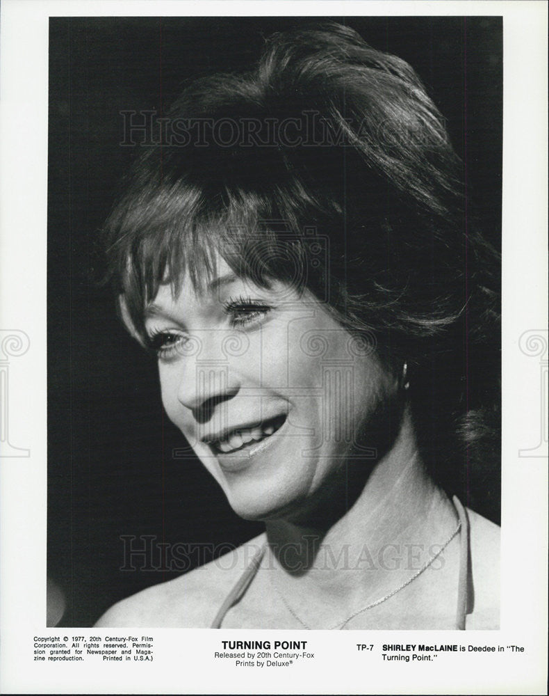 1977 Press Photo Shirley MacLaine Actress The Turning Point - Historic Images