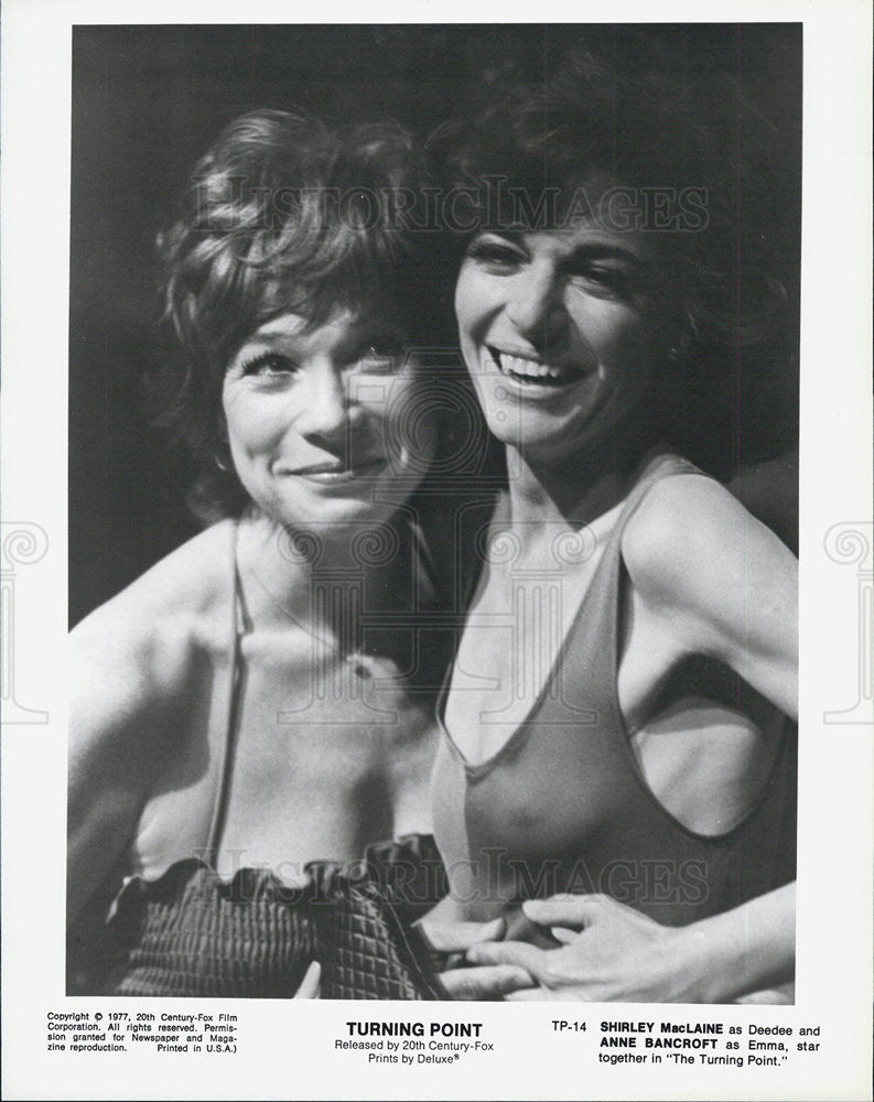 1977 Press Photo Shirley MacLaine Anne Bancroft Actresses Turning Point - Historic Images