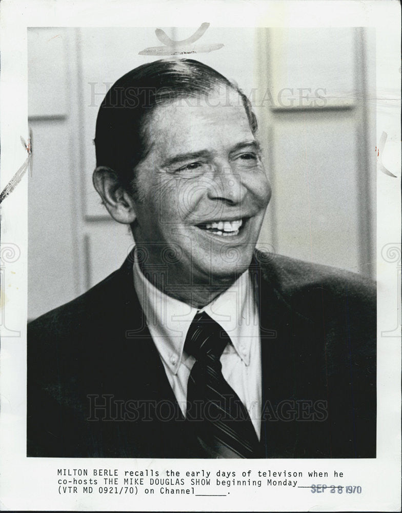 1970 Press Photo Milton Berle Actor Mike Douglas Show Co-Host - Historic Images
