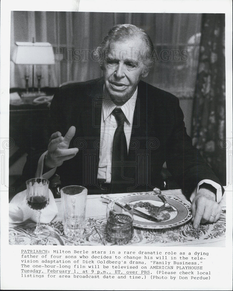 1983 Press Photo Milton Berle Family Business Actor - Historic Images