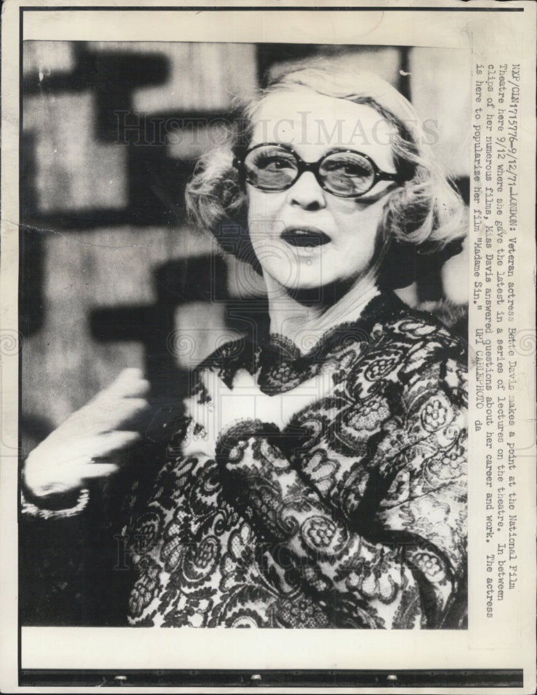 1971 Press Photo Bette Davis Actress National Film Theater Lectures London - Historic Images